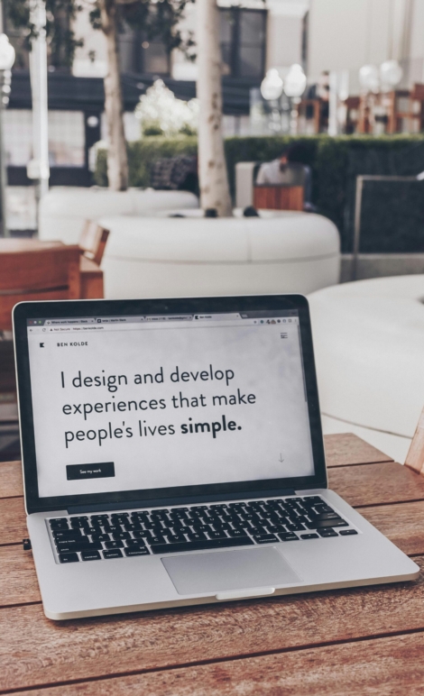 photo-1507238691740-187a5b1d37b8